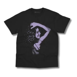 Remera Shakira - Se pasa rico soltera