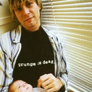 Remera Grunge Is Dead - Kurt Cobain