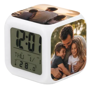 Reloj despertador con luz LED personalizado